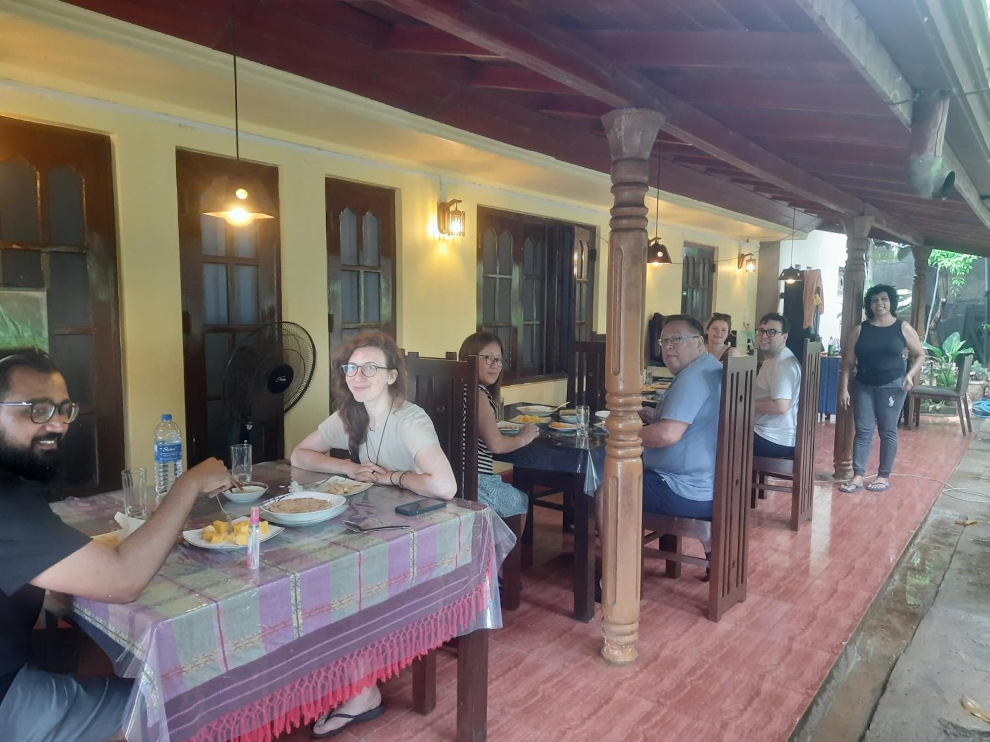 Sea Bay Inn Tangalle Exterior foto
